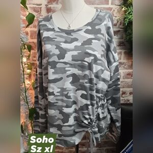 Soho womens sweatshirt sz xl